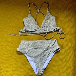 Prana La Plata Top and Aurelia Bottom in Army Spots Pattern Size M